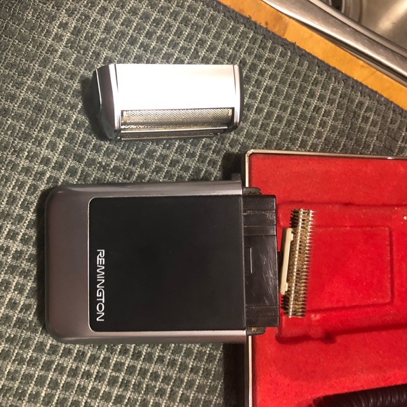 Remington Electric Razor Vintage 1970’s - Picture 6 of 6